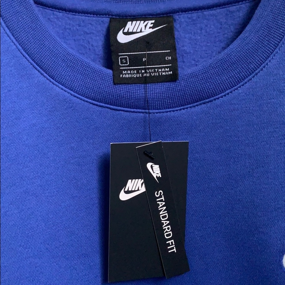 NEW Nike crewneck